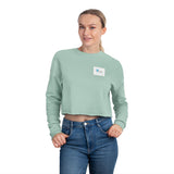 'I Am Peace' Stylish Women's Cropped Sweatshirt - Perfect for Casual Looks